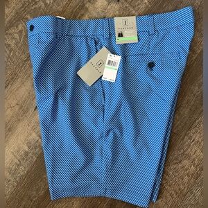 PGA TOUR Men's 8" Mid Rise Moisture Wicking Golf Short-Size 34